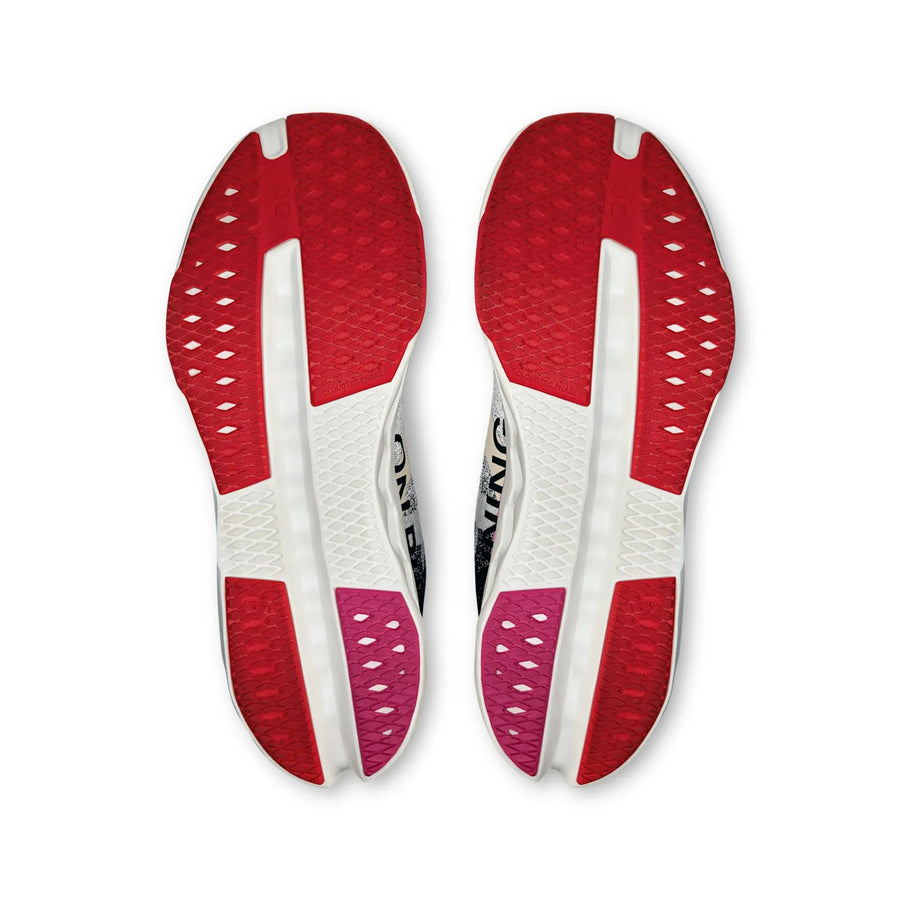 Cloudsurfer Next coloris Black | White — vue 3